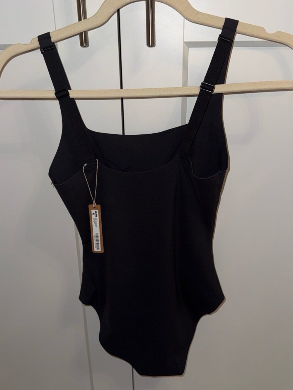 NWT Skims Naked Scoop Neck Bodysuit in Onyx
